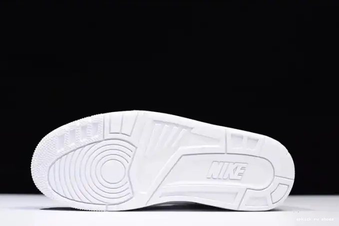 Rep 3 Jordan Korea Seoul Retro Air AV8370-100 0429